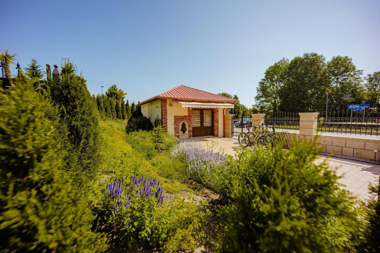 Villa Libosad Jičín Exterior foto